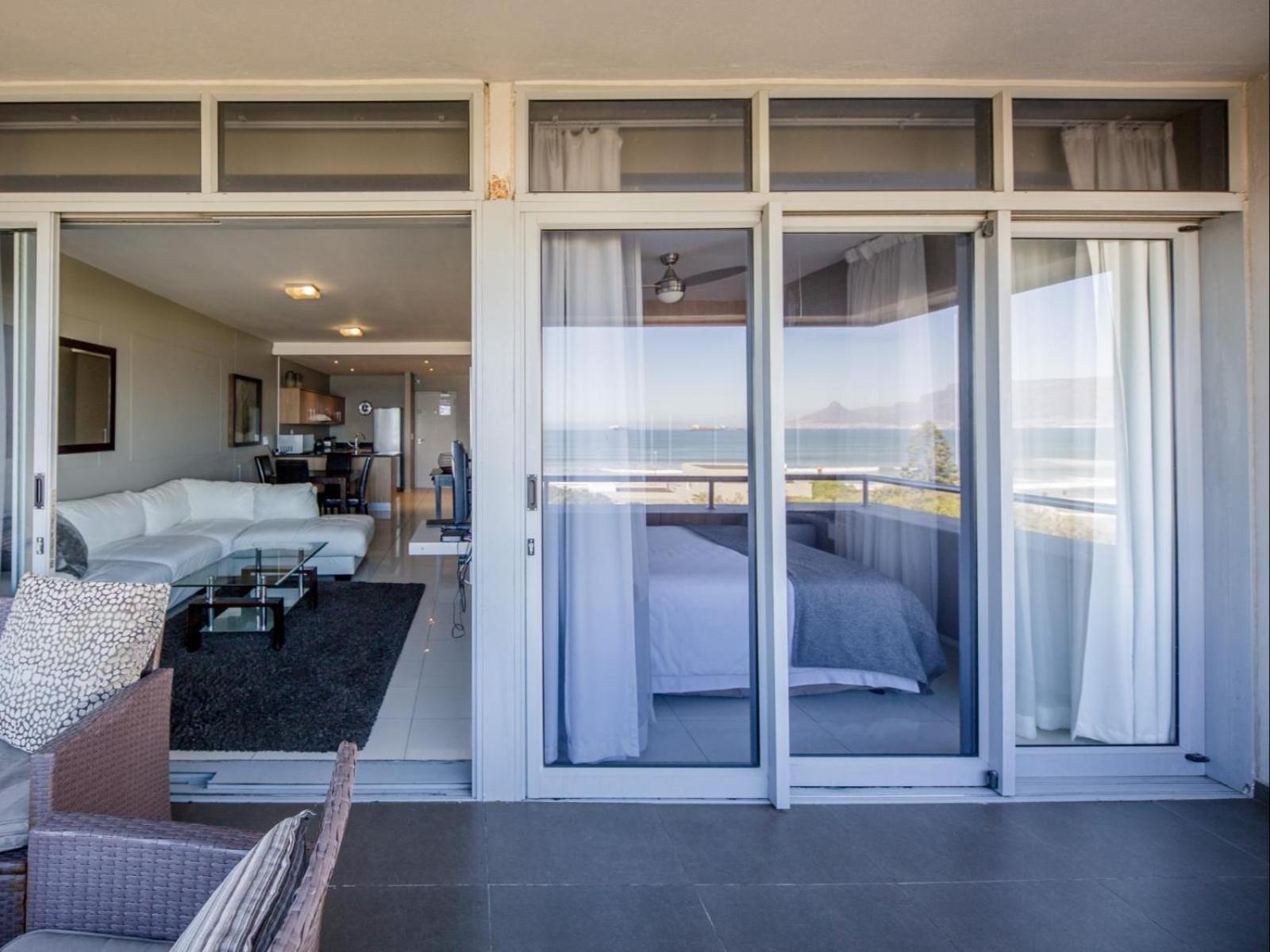Infinity Self Catering Apartments Bloubergstrand Room photo