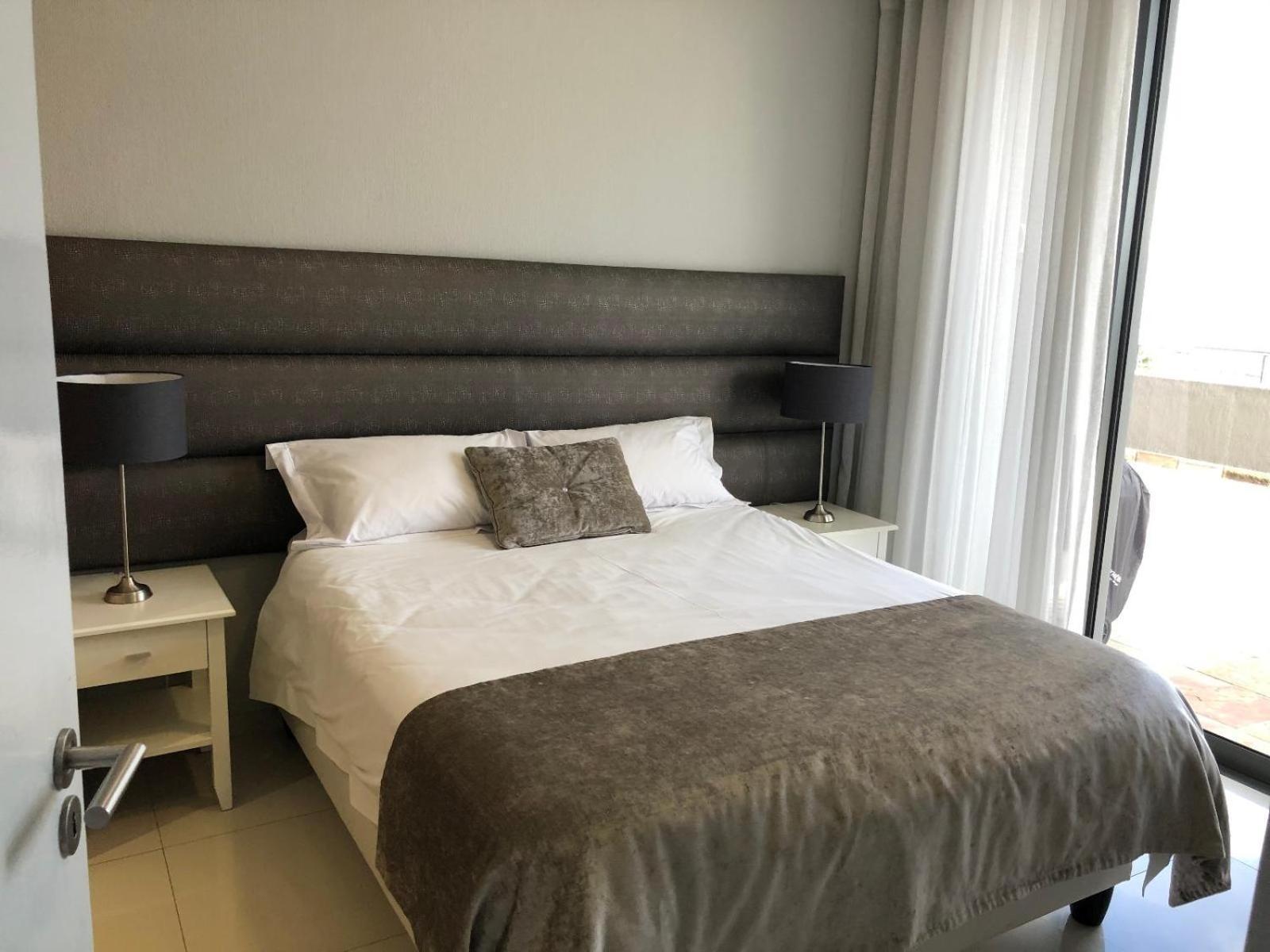 Infinity Self Catering Apartments Bloubergstrand Room photo