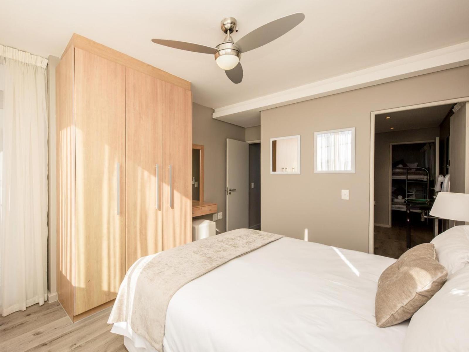 Infinity Self Catering Apartments Bloubergstrand Room photo